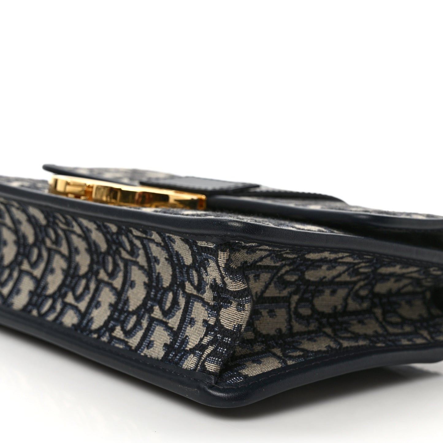Oblique 30 Montaigne Flap Bag Blue