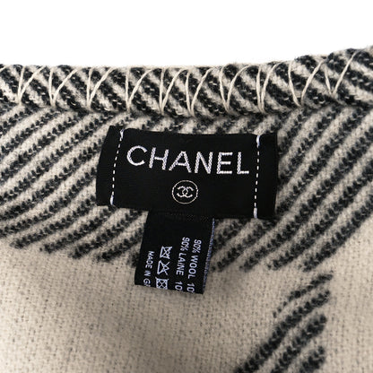 Chanel Merino Wool Cashmere CC Throw Blanket Black Beige 3 of 3