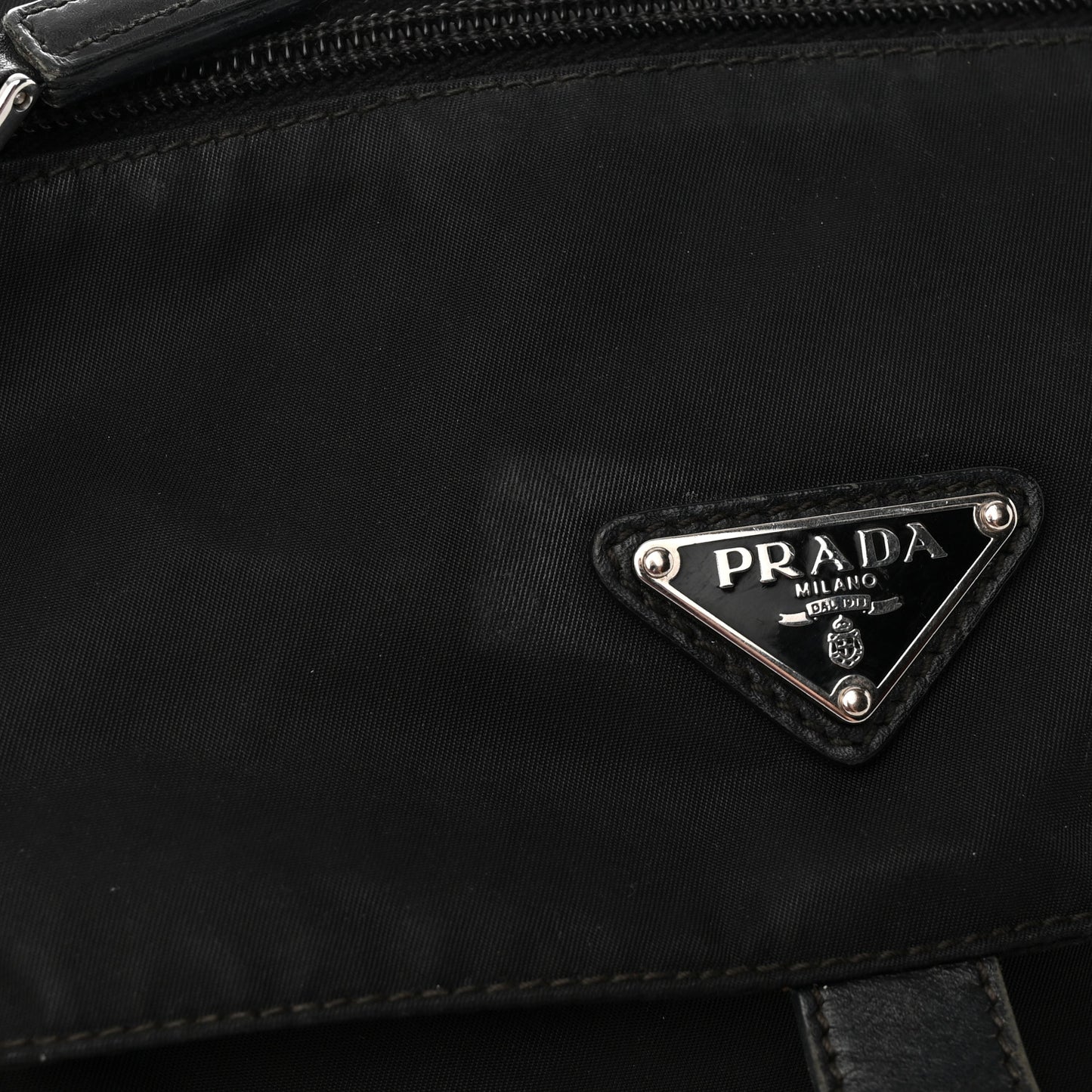 Nylon Vela Messenger Black