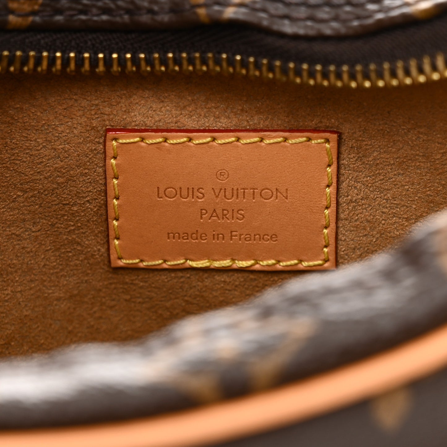 Monogram Loop