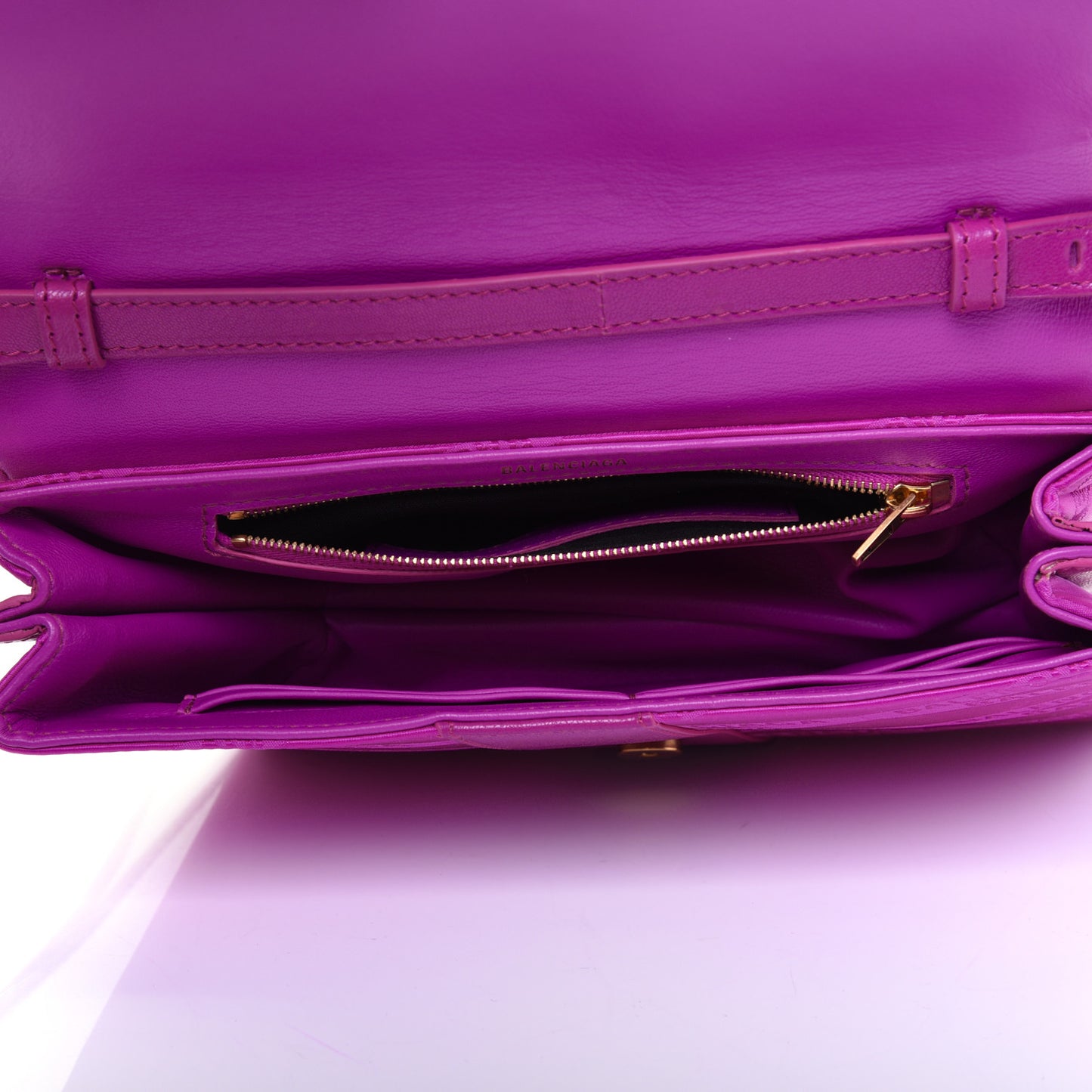 Jacquard Nylon Calfskin Shift Wallet On Strap Pink