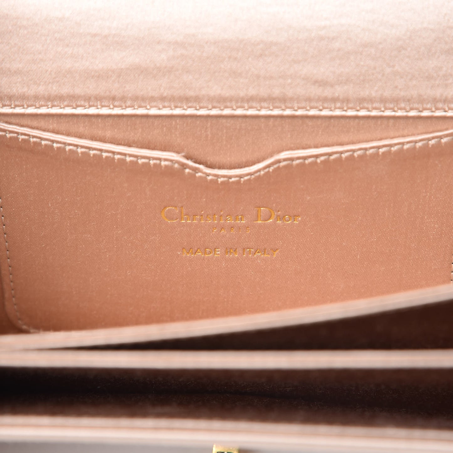 Satin Bee Pouch Powder Beige