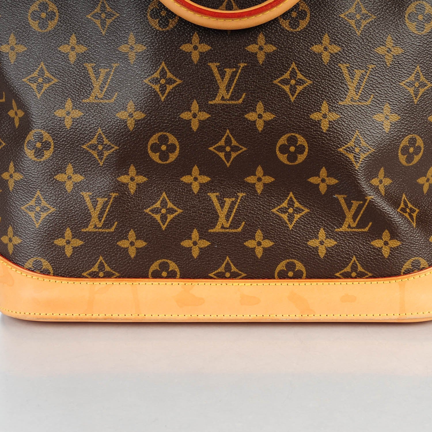 Louis Vuitton Monogram Lockit Vertical 8 of 8
