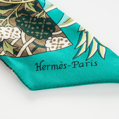 Hermes Silk Fleurs et Papillons de Tissus Twilly Vert Kaki Bronze 4 of 5