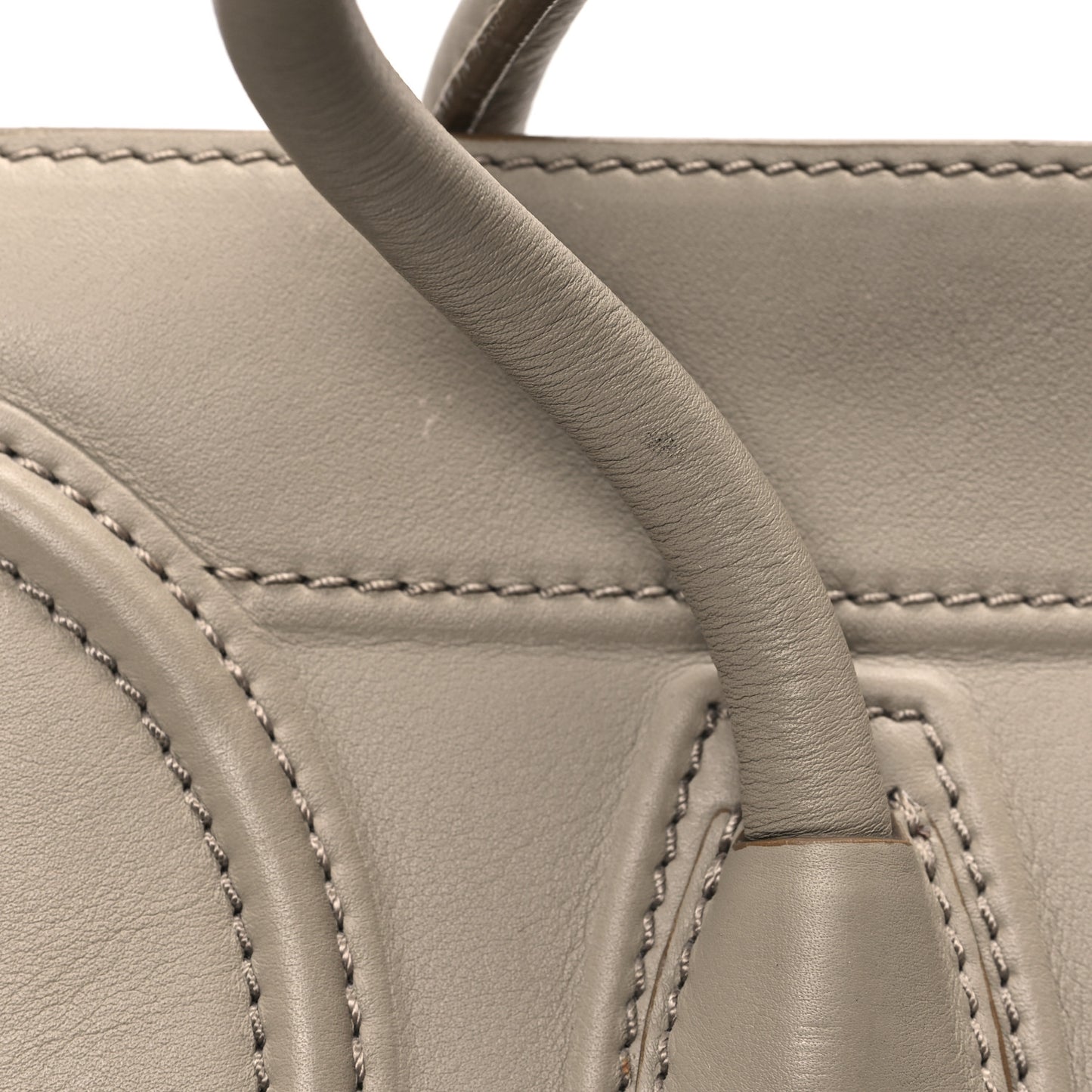 Smooth Calfskin Medium Phantom Luggage Taupe