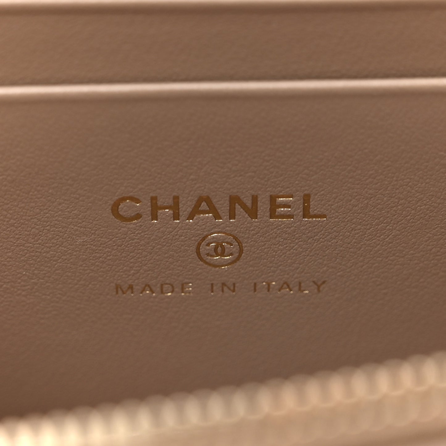 Caviar Quilted Top Handle Slim Vanity With Chain Dark Beige