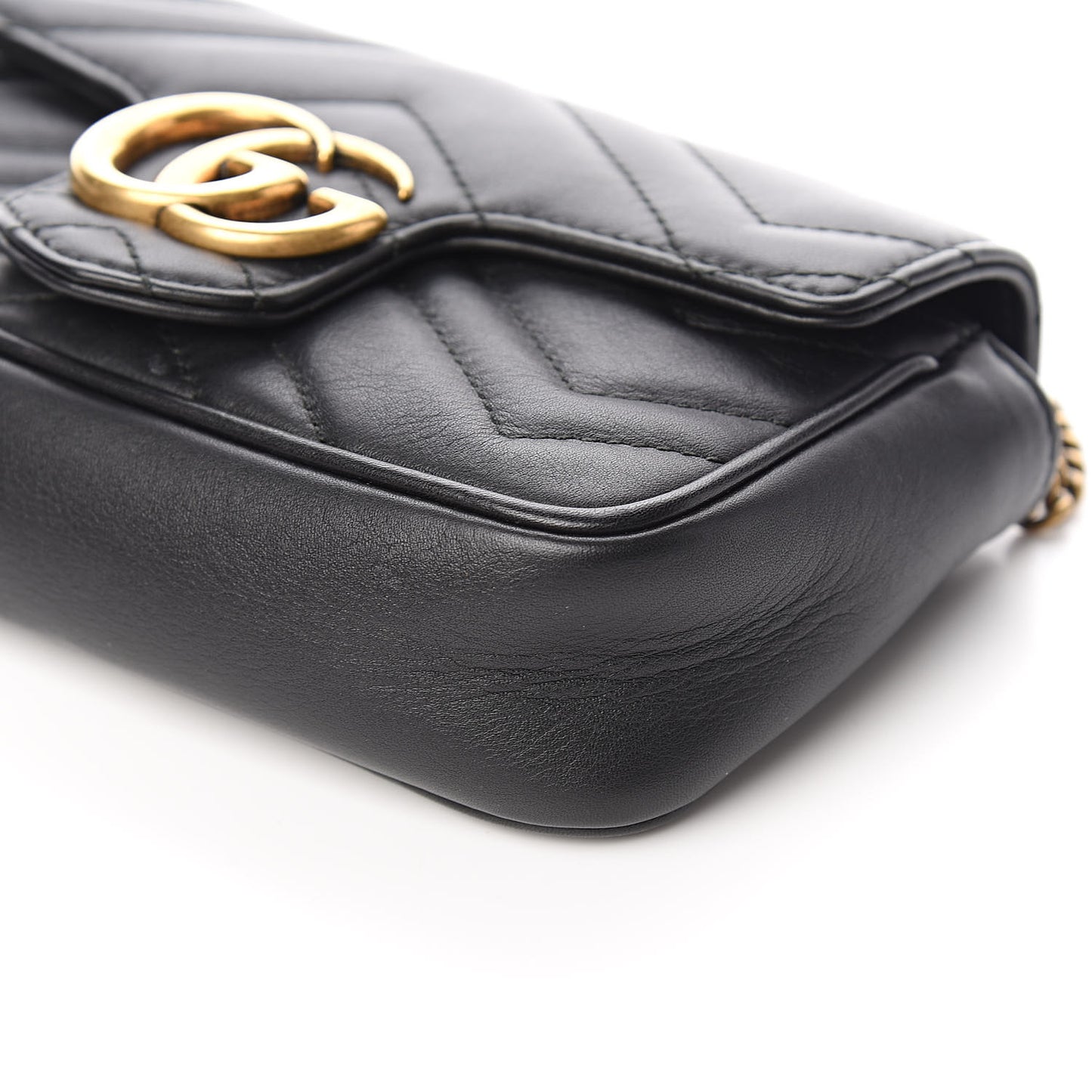 Calfskin Matelasse Super Mini GG Marmont Shoulder Bag Black