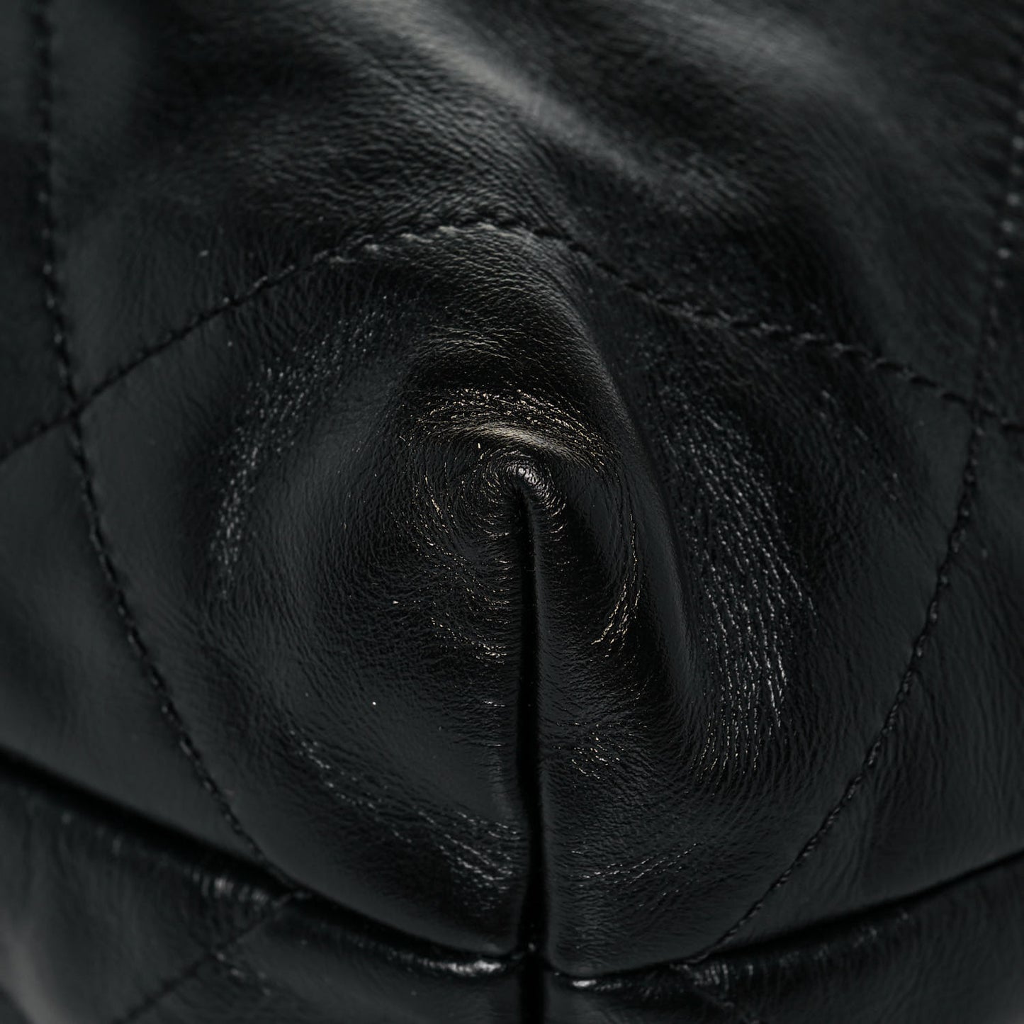 Shiny Calfskin Quilted Small Chanel 22 Black