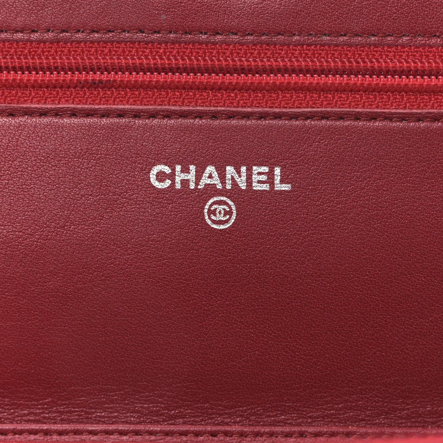 Patent Quilted Brilliant Wallet On Chain WOC Red