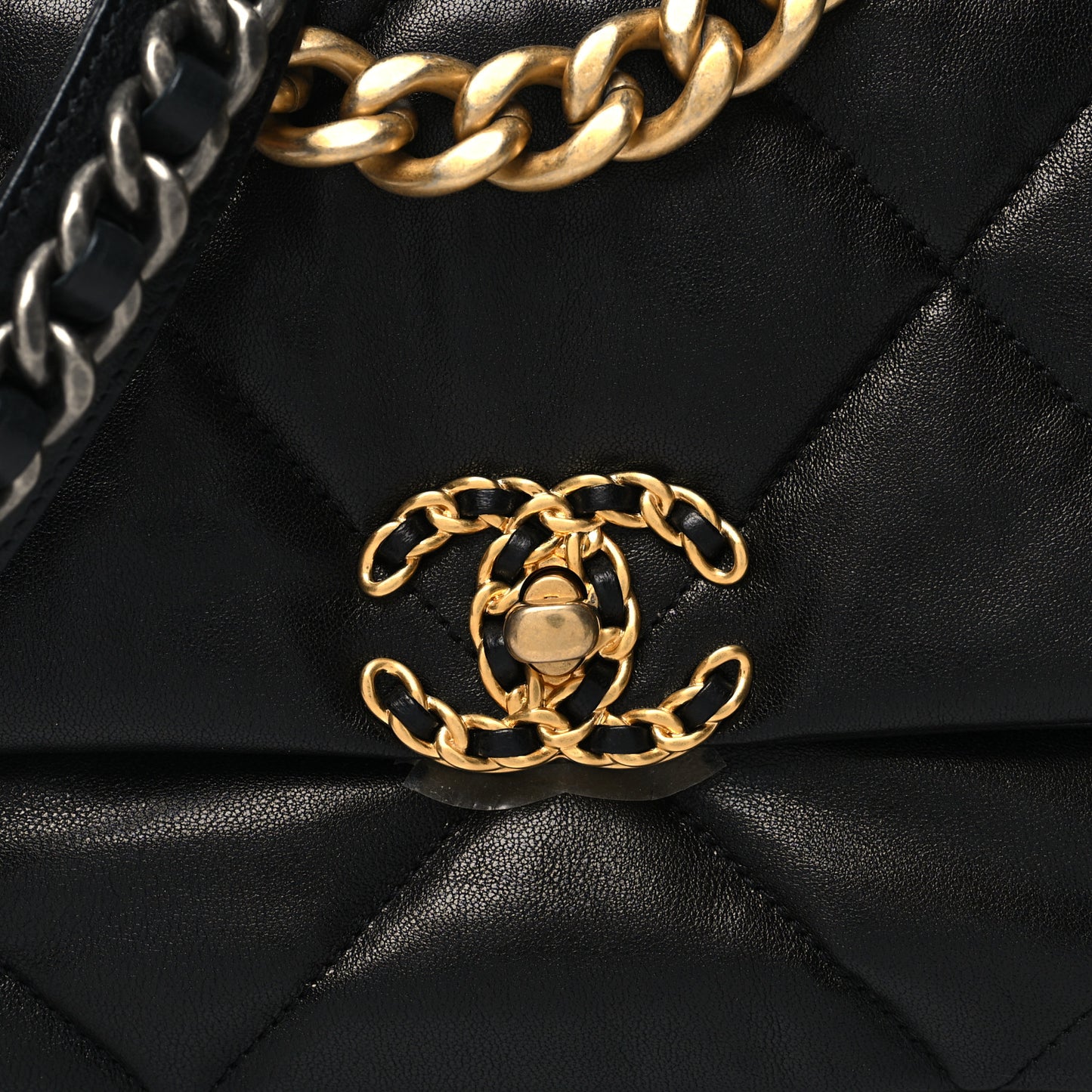 Lambskin Quilted Medium Chanel 19 Flap Black