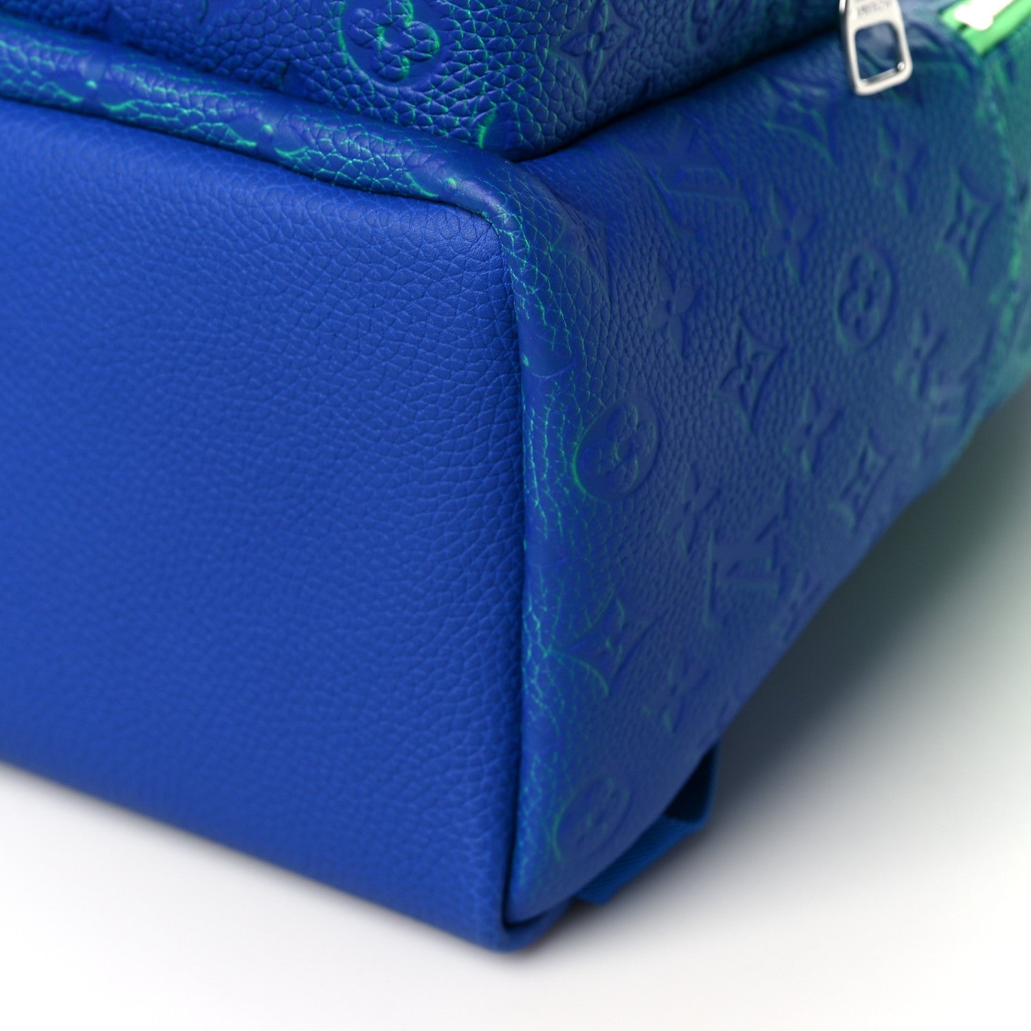 Louis Vuitton Taurillon Illusion Multipockets Backpack Bleu Vert 8 of 8