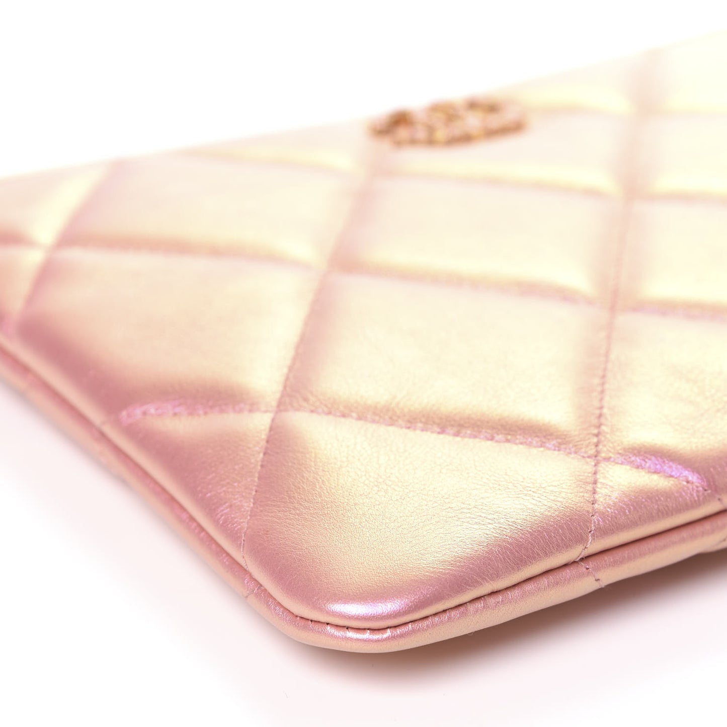 Iridescent Calfskin Quilted Large 19 Cosmetic Case Pink