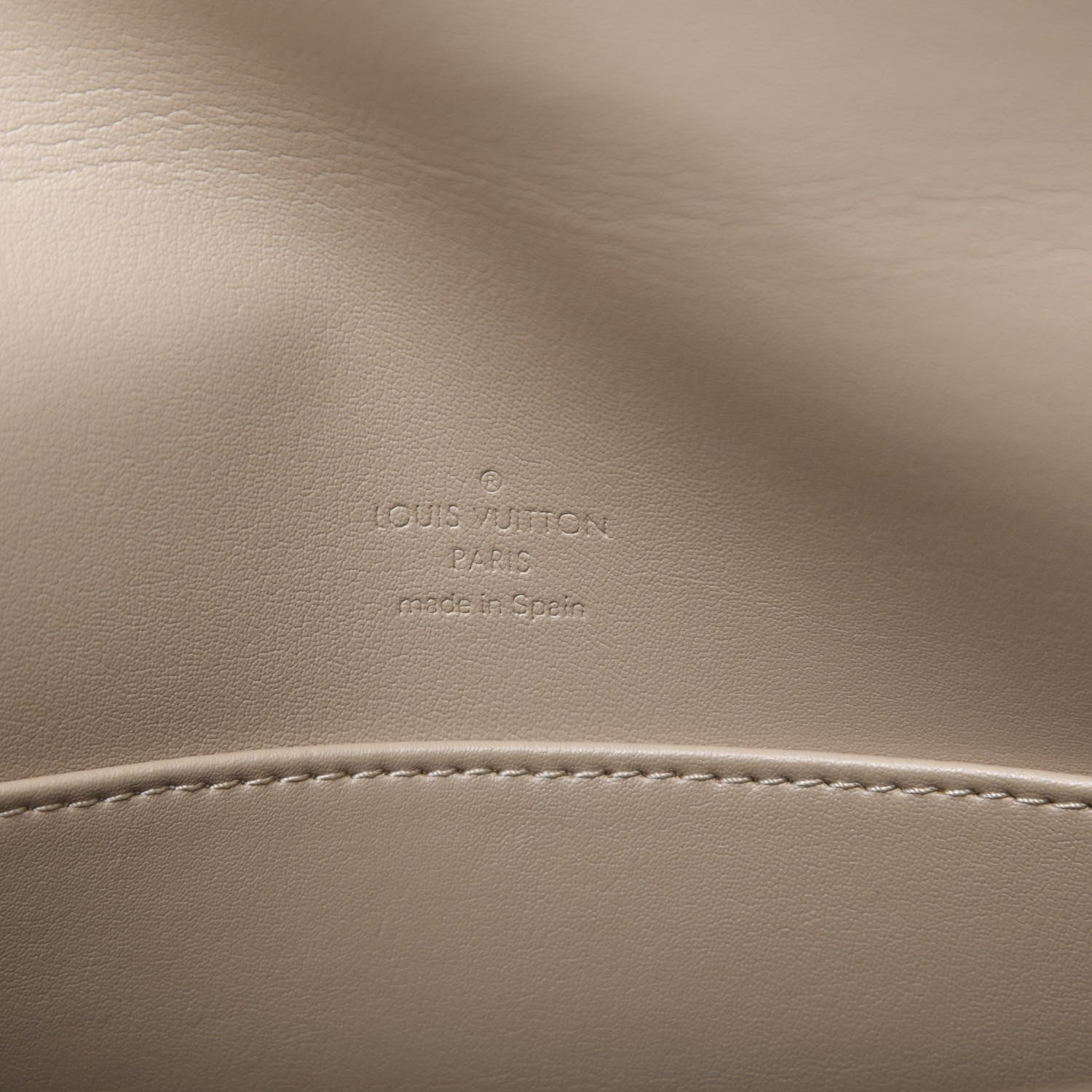 Louis Vuitton Vernis Thompson Street Beige 8 of 11