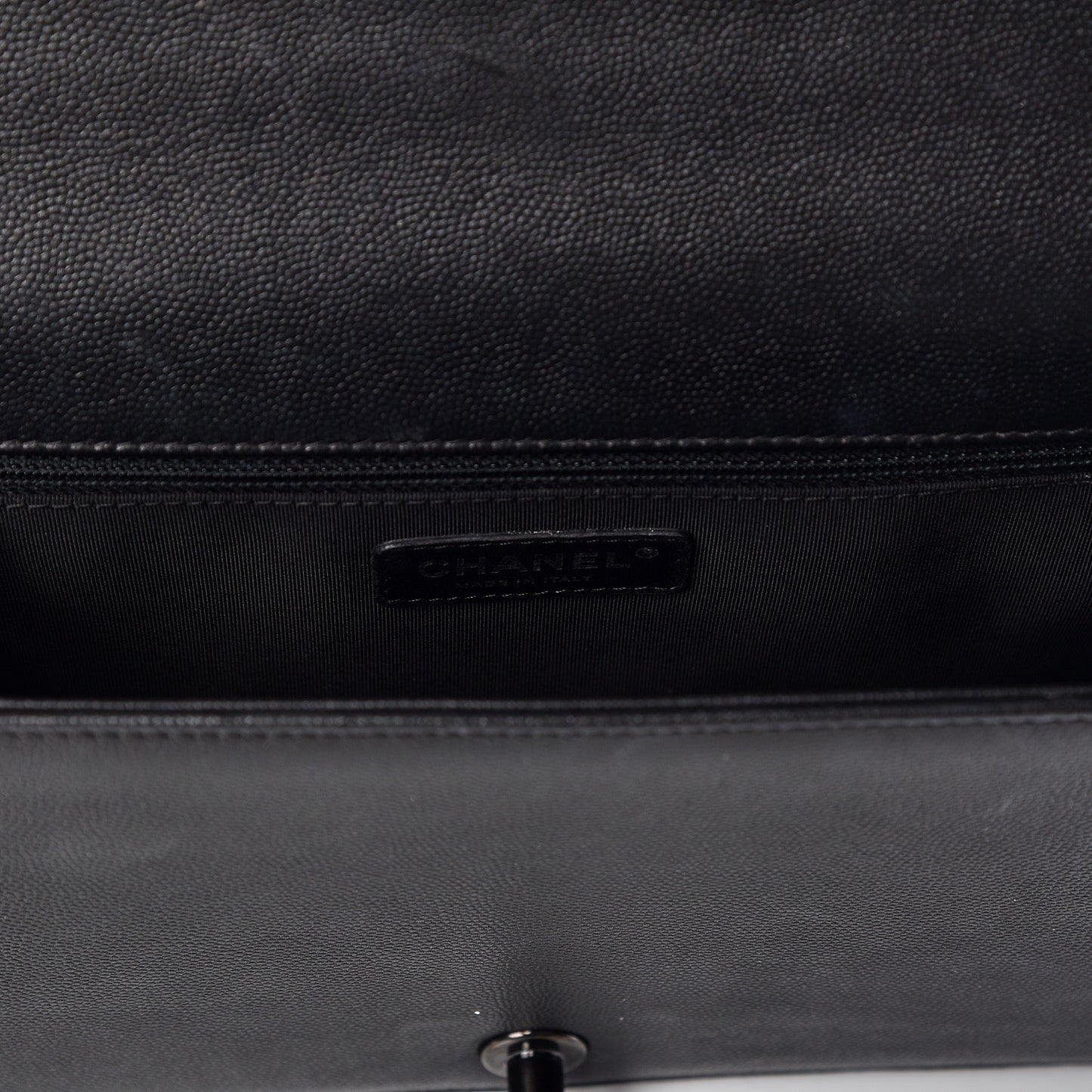Caviar Quilted New Medium Boy Flap So Black