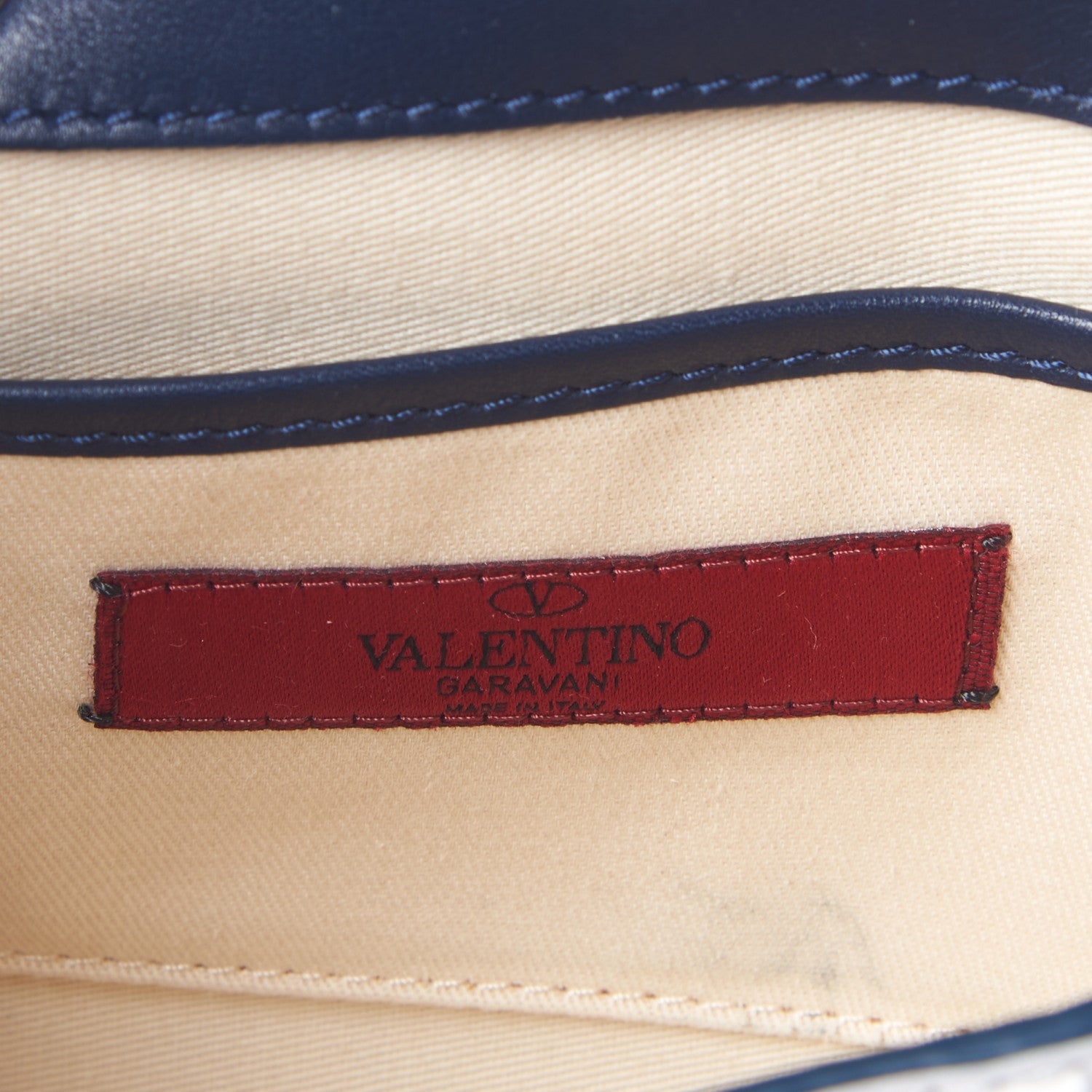 Valentino Garavani Vitello Colorblock Medium Free Rockstud Flip Lock Crossbody Bag Marine White 8 of 11