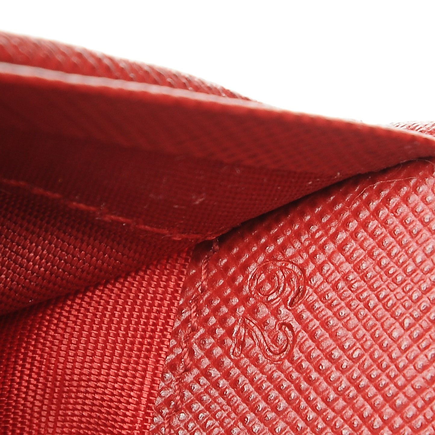 Saffiano Metal Compact Wallet Fuoco