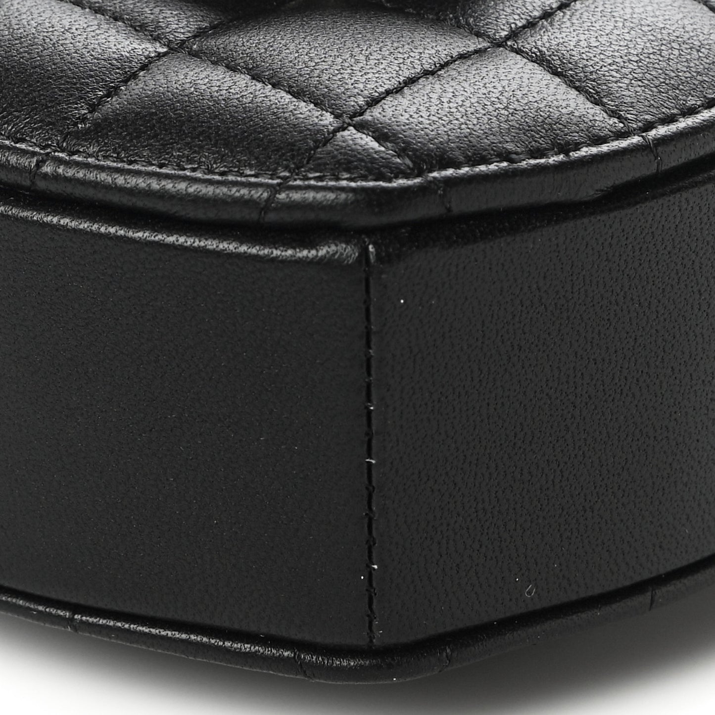 Lambskin Quilted CC In Love Heart Clutch With Chain Black