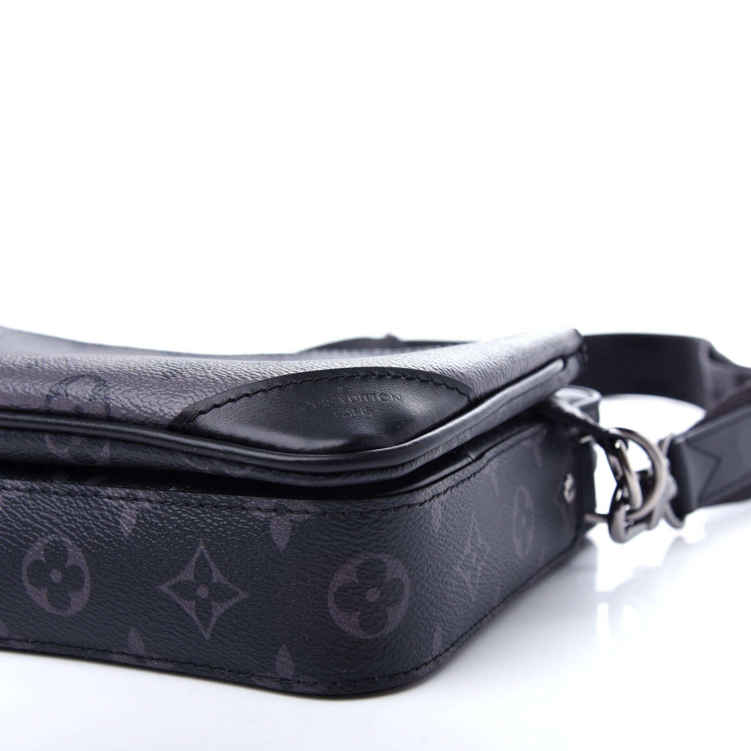 Louis Vuitton Reverse Monogram Eclipse Trio Messenger 10 of 11