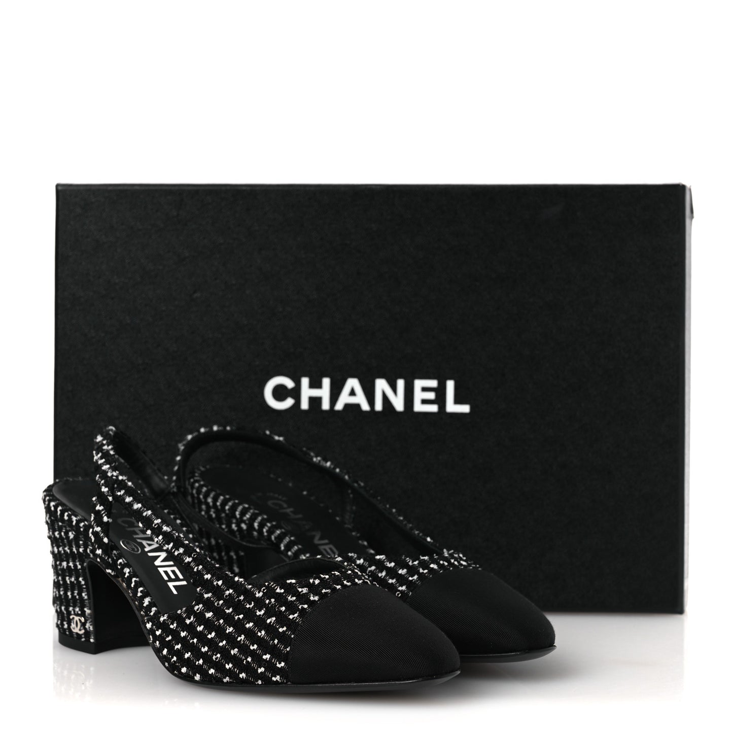 Tweed Grosgrain Cap Toe CC Slingback Pumps 35 Black White