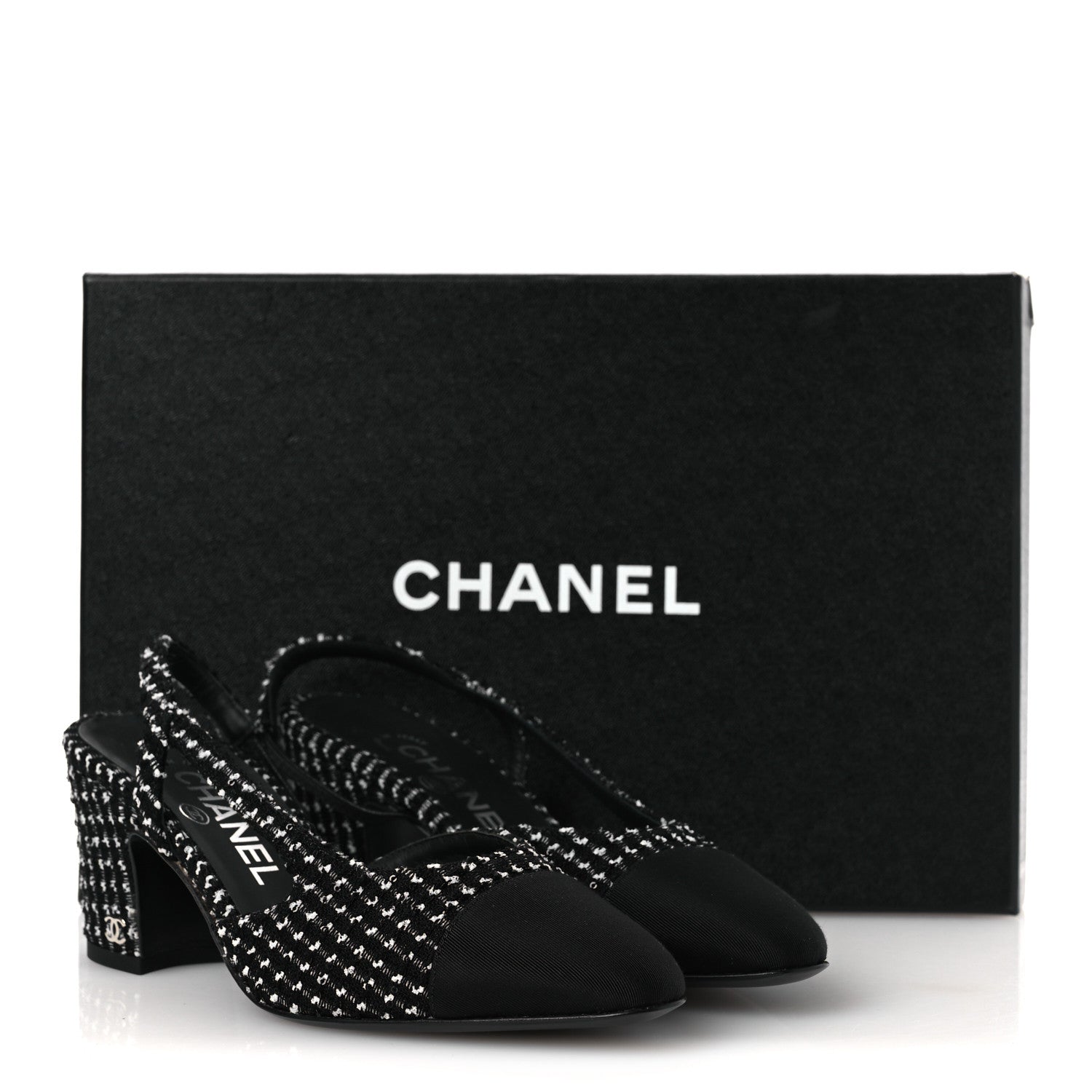 Chanel Tweed Grosgrain Cap Toe CC Slingback Pumps 35 Black White 12 of 12