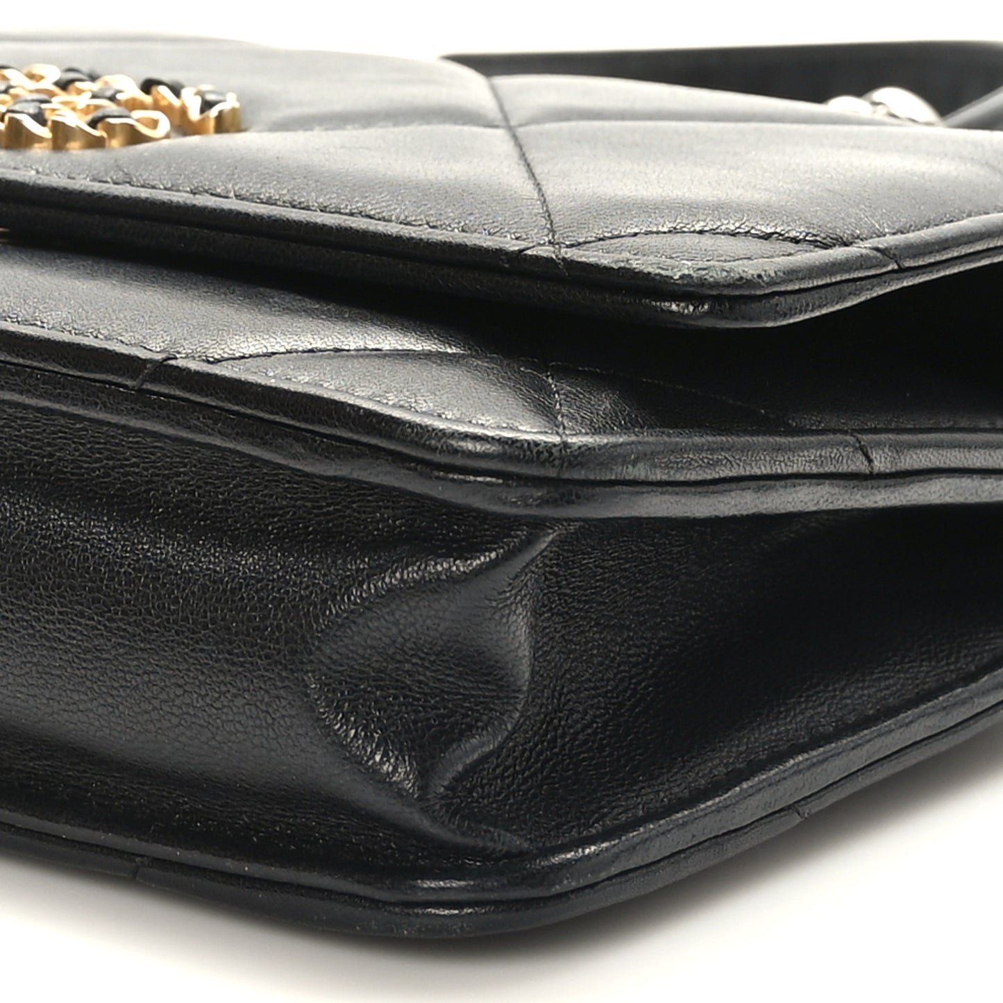 Lambskin Quilted Chanel 19 Wallet On Chain WOC Black