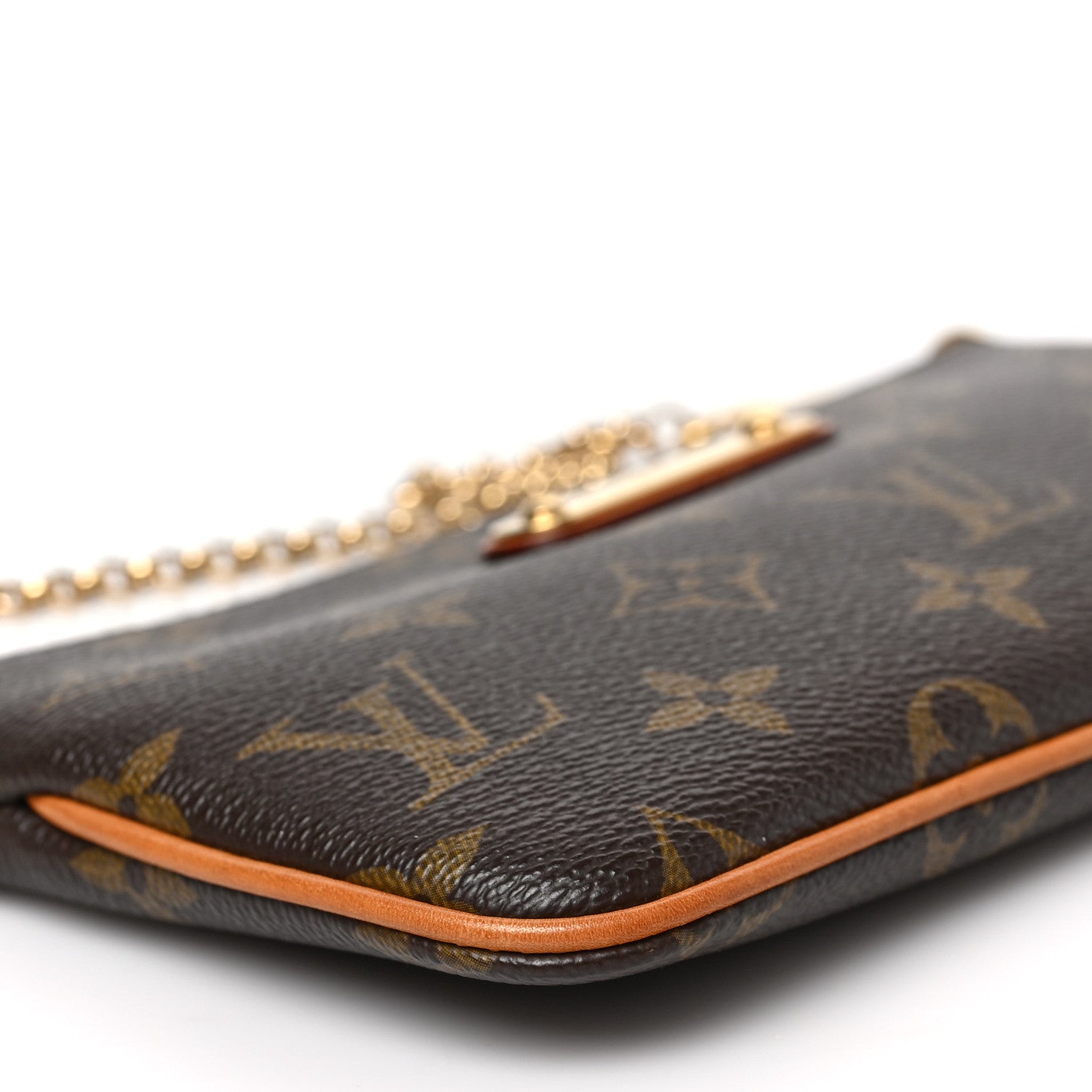 Louis Vuitton Monogram Pochette Milla MM 7 of 8
