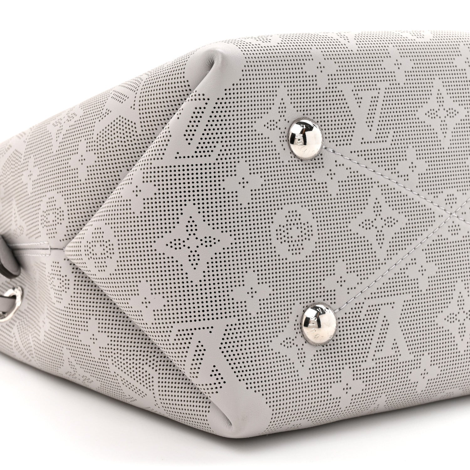 Louis Vuitton Reverse Mahina Bella Gris Souris 1789098 – FASHIONPHILE