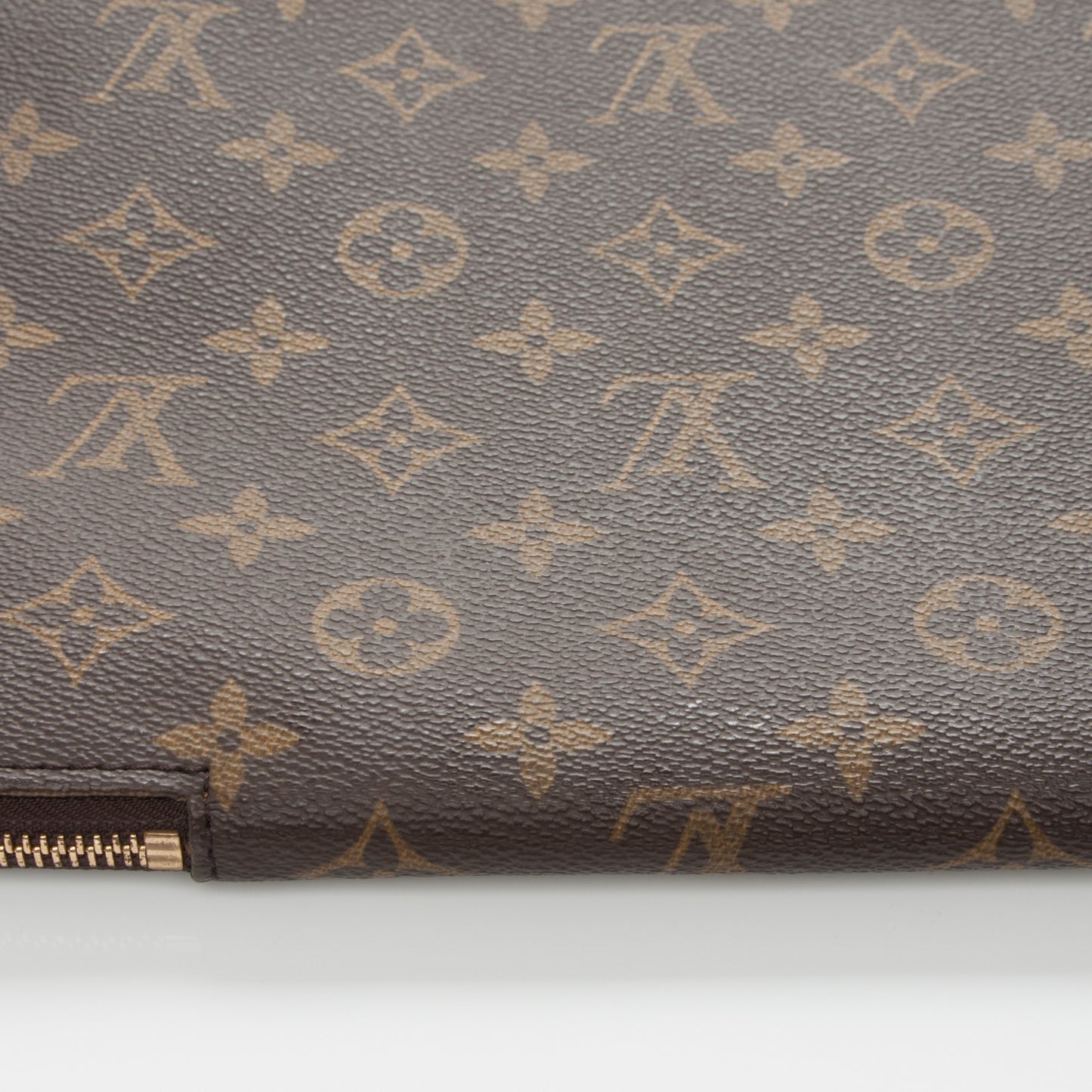 Monogram Poche Documents 39 Portfolio Case