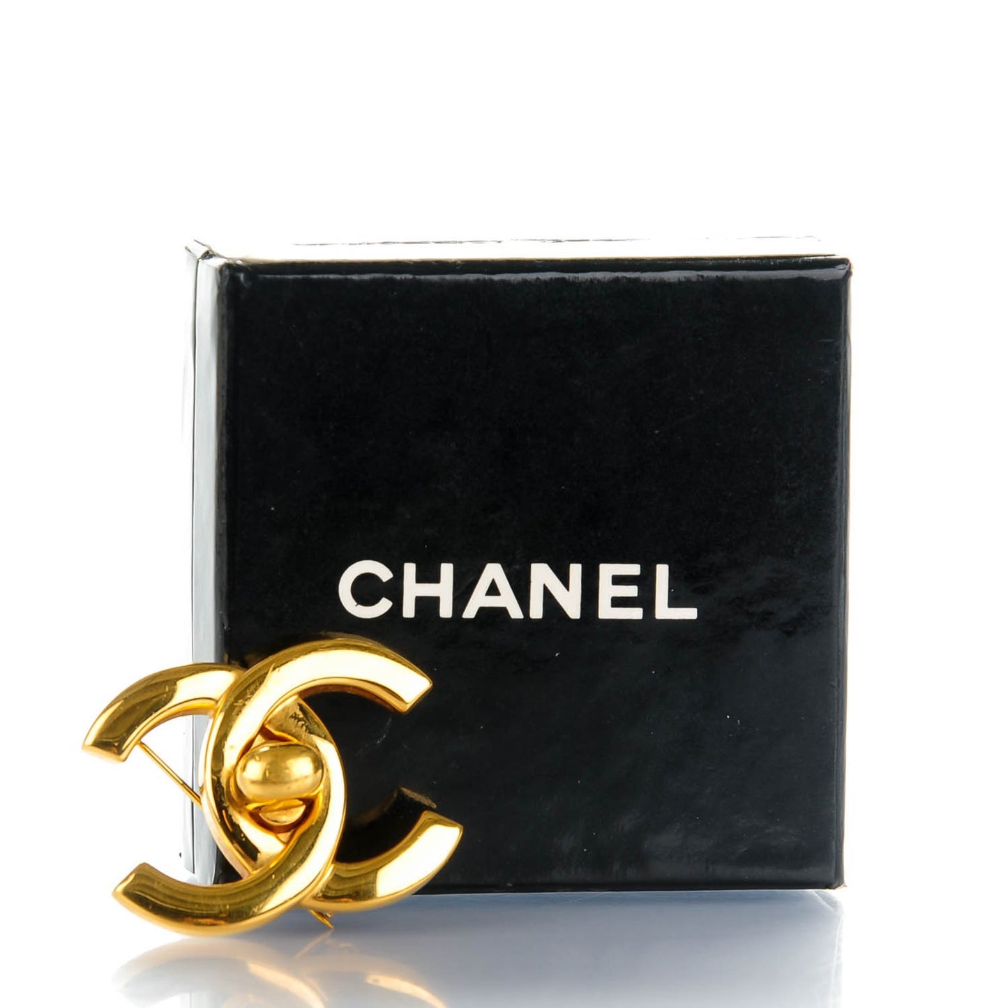 CC Turn Lock Brooch Gold