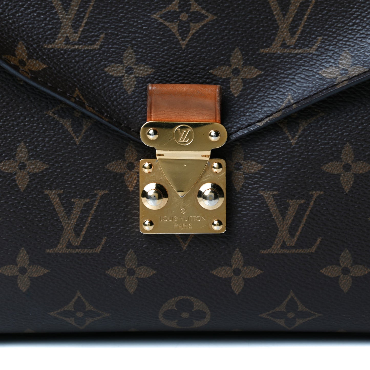 Monogram Metis