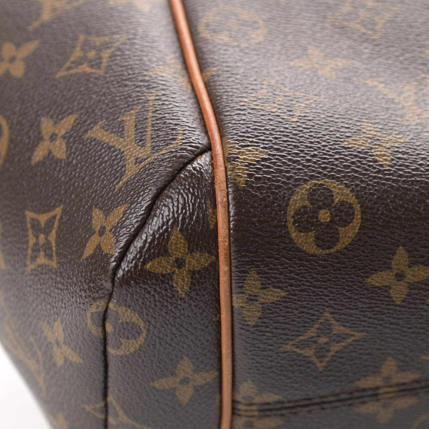 Monogram Totally PM