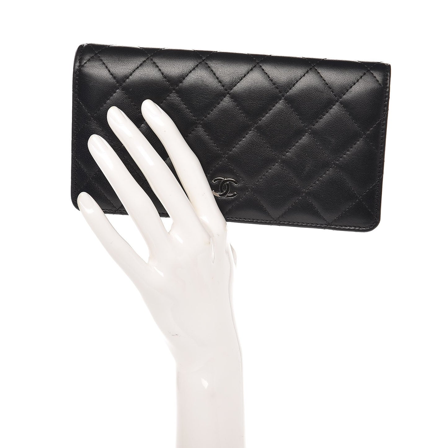 Lambskin Quilted Yen Wallet Black