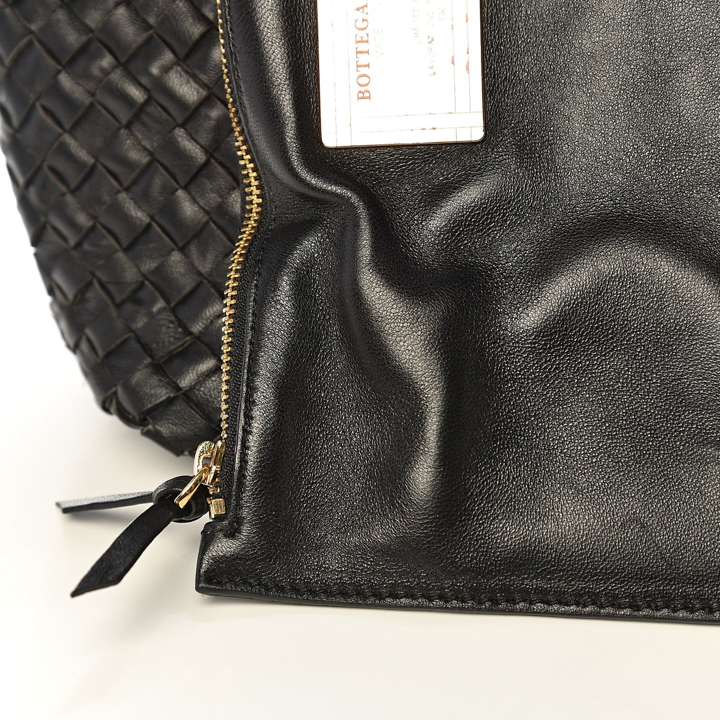 Nappa Intrecciato Medium Cabat Black