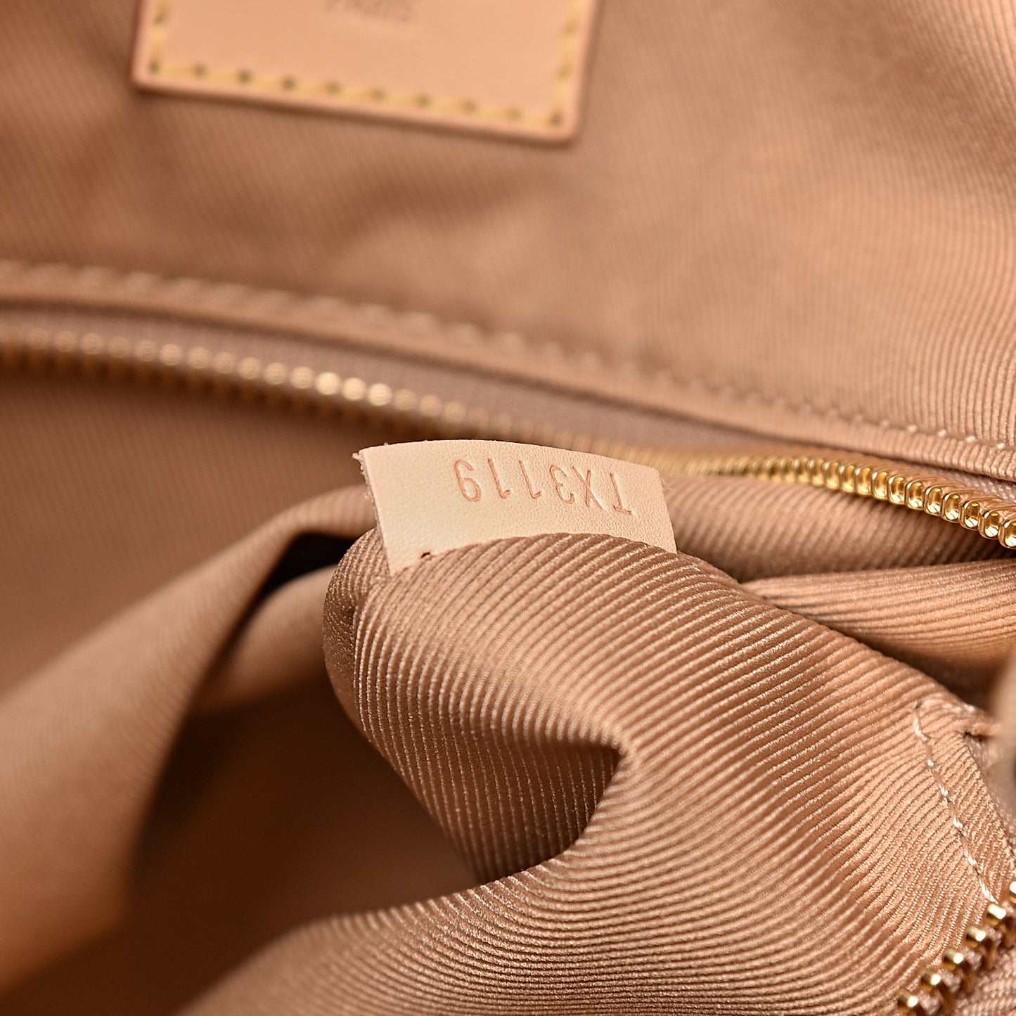 Monogram Graceful MM