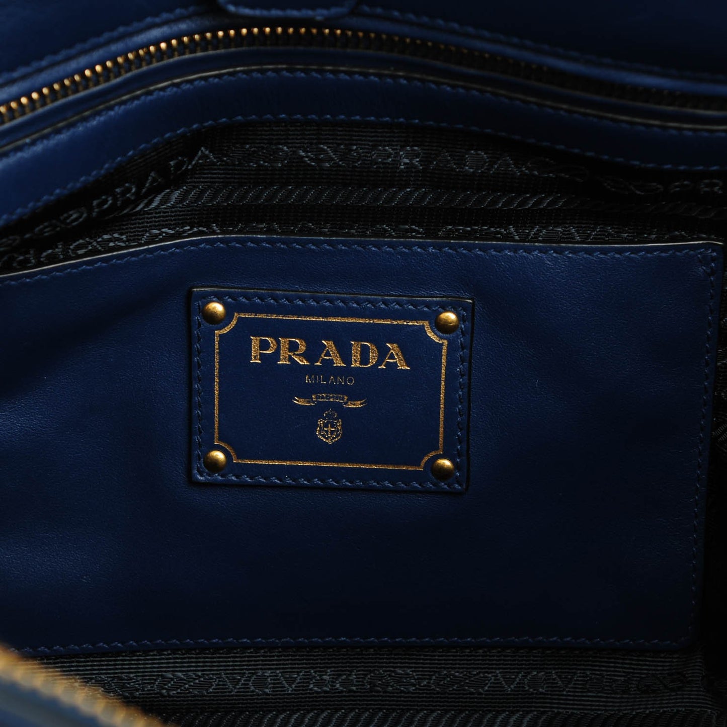 Soft Calf Double Zip Shoulder Bag Bleuette