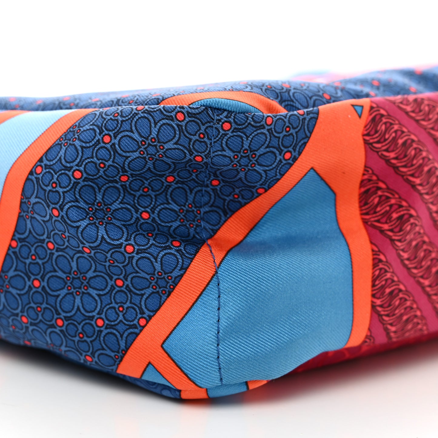 Silk Carre en Cravates Fourbi 20 PM Pouch Bleu Saphir