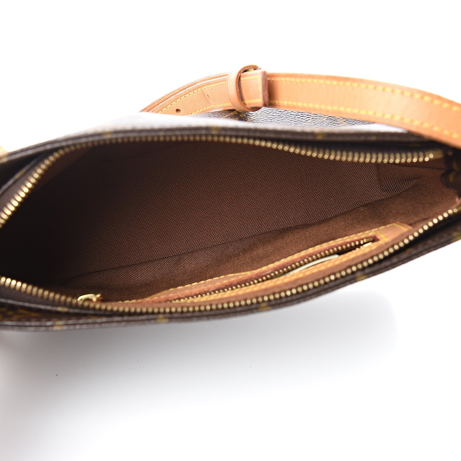 Louis Vuitton Monogram Trotteur 4 of 11