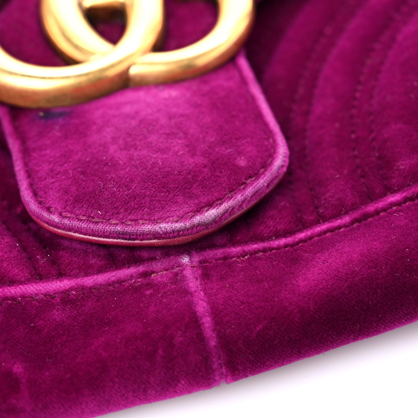 Velvet Matelasse Medium GG Marmont Shoulder Bag Fuchsia Violet Cyclamen