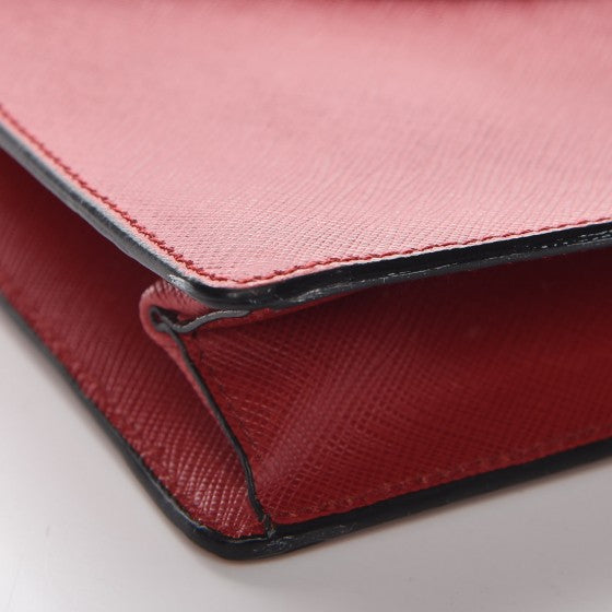 Saffiano Lux Sound Clutch Fuoco