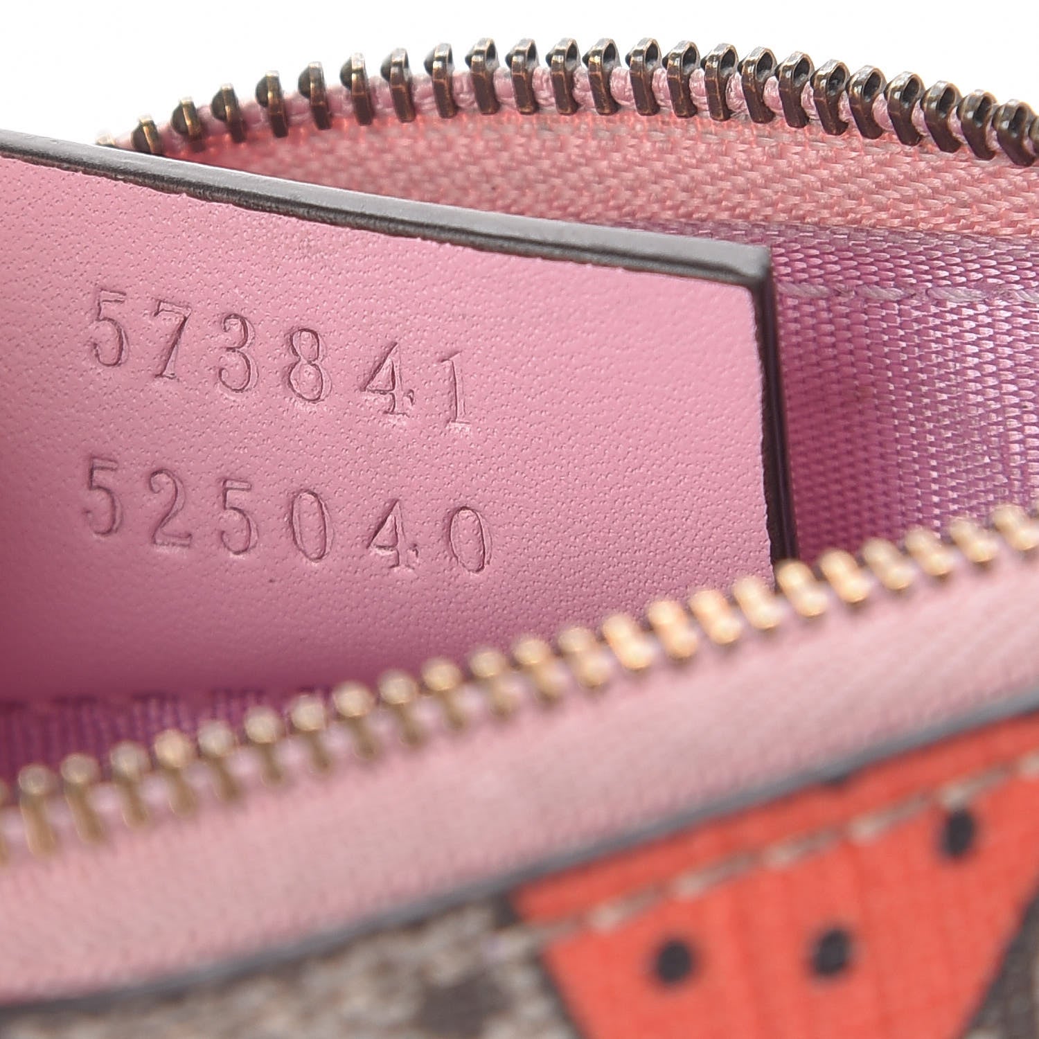 Gucci GG Supreme Monogram Strawberry Key Case 7 of 8