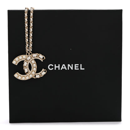 Chanel Pearl Crystal Lambskin Chain CC Necklace White Gold 7 of 7