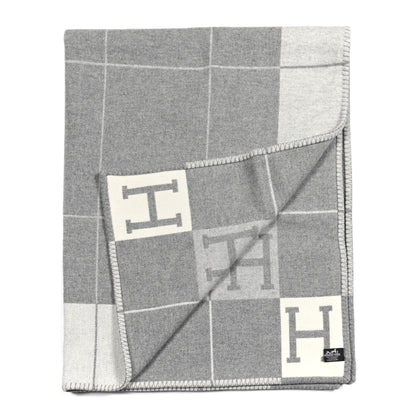 Hermes Wool Cashmere Avalon III Blanket Ecru Gris Clair 2 of 3