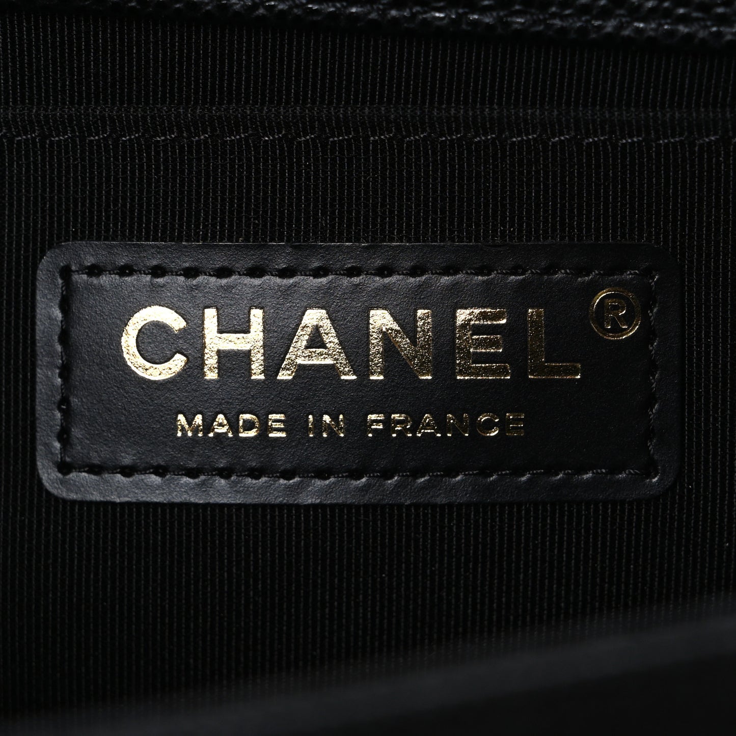 Caviar Quilted Medium Boy Flap Black