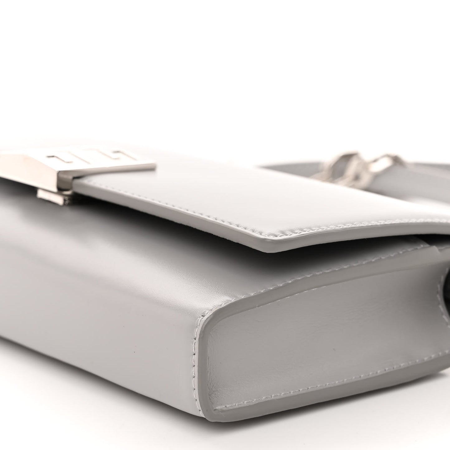 Calfskin 4G Wallet on Chain Cloud Grey