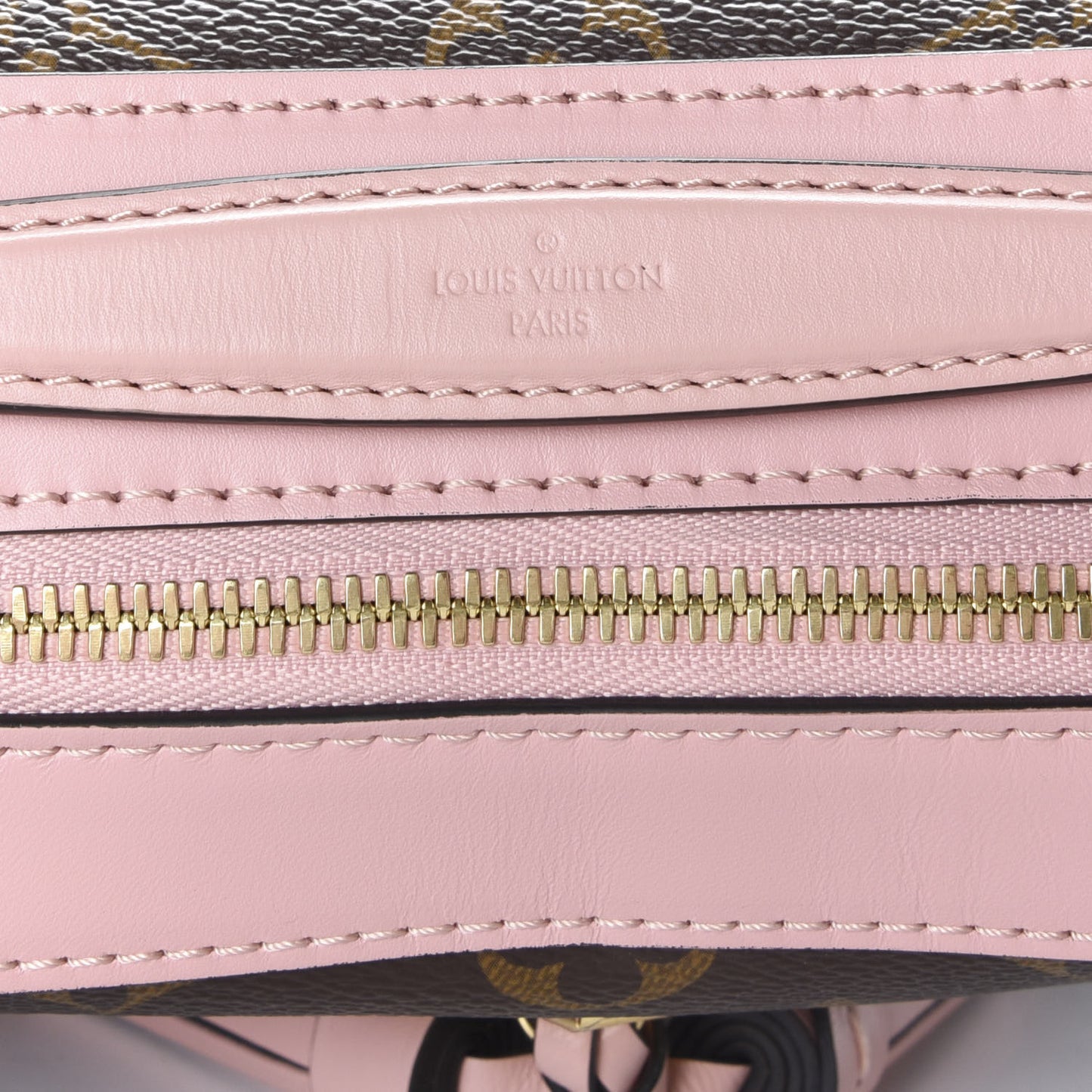 Monogram Saintonge Rose Poudre