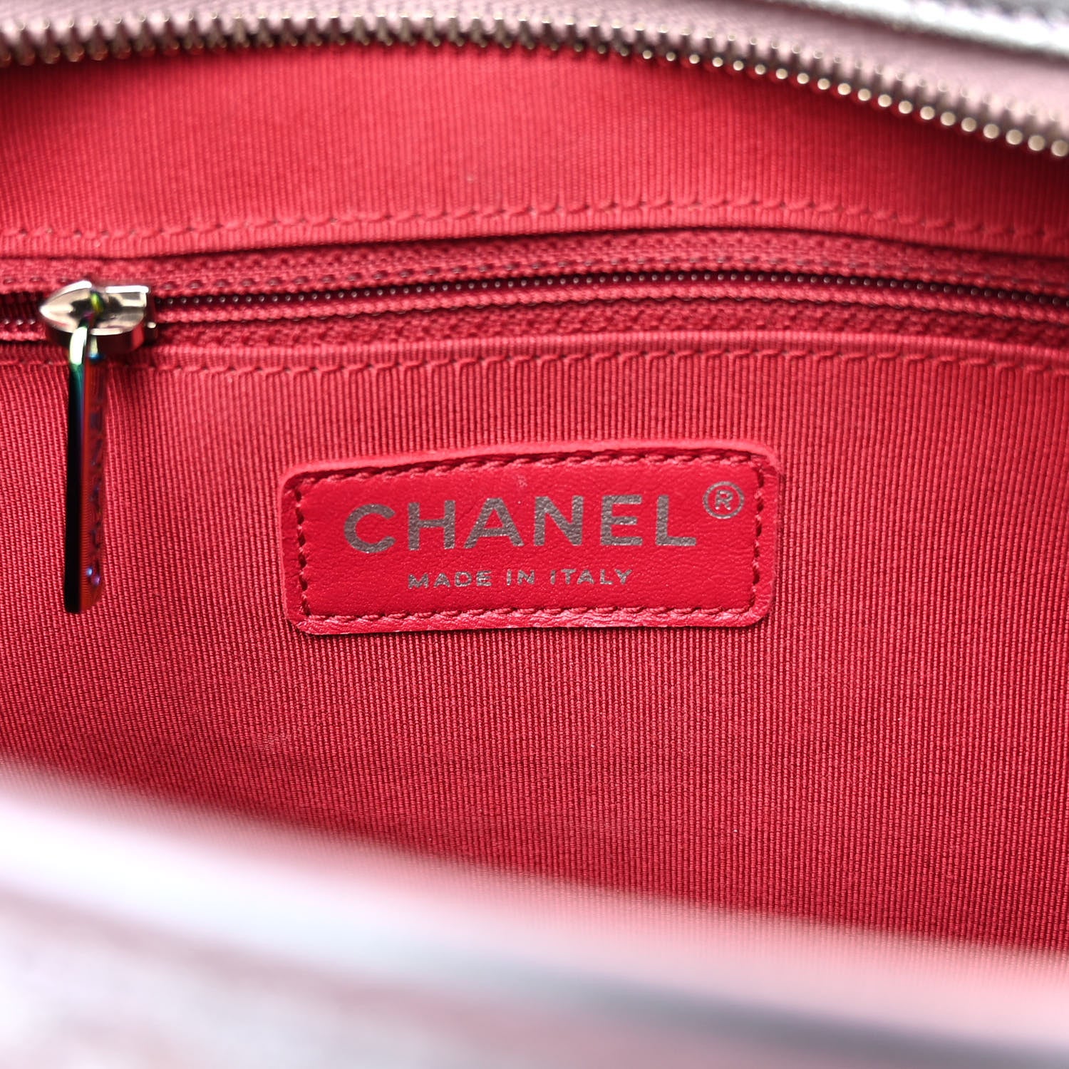 Chanel Iridescent Lambskin Calfskin Quilted Medium Gabrielle Hobo Light Purple 6 of 13