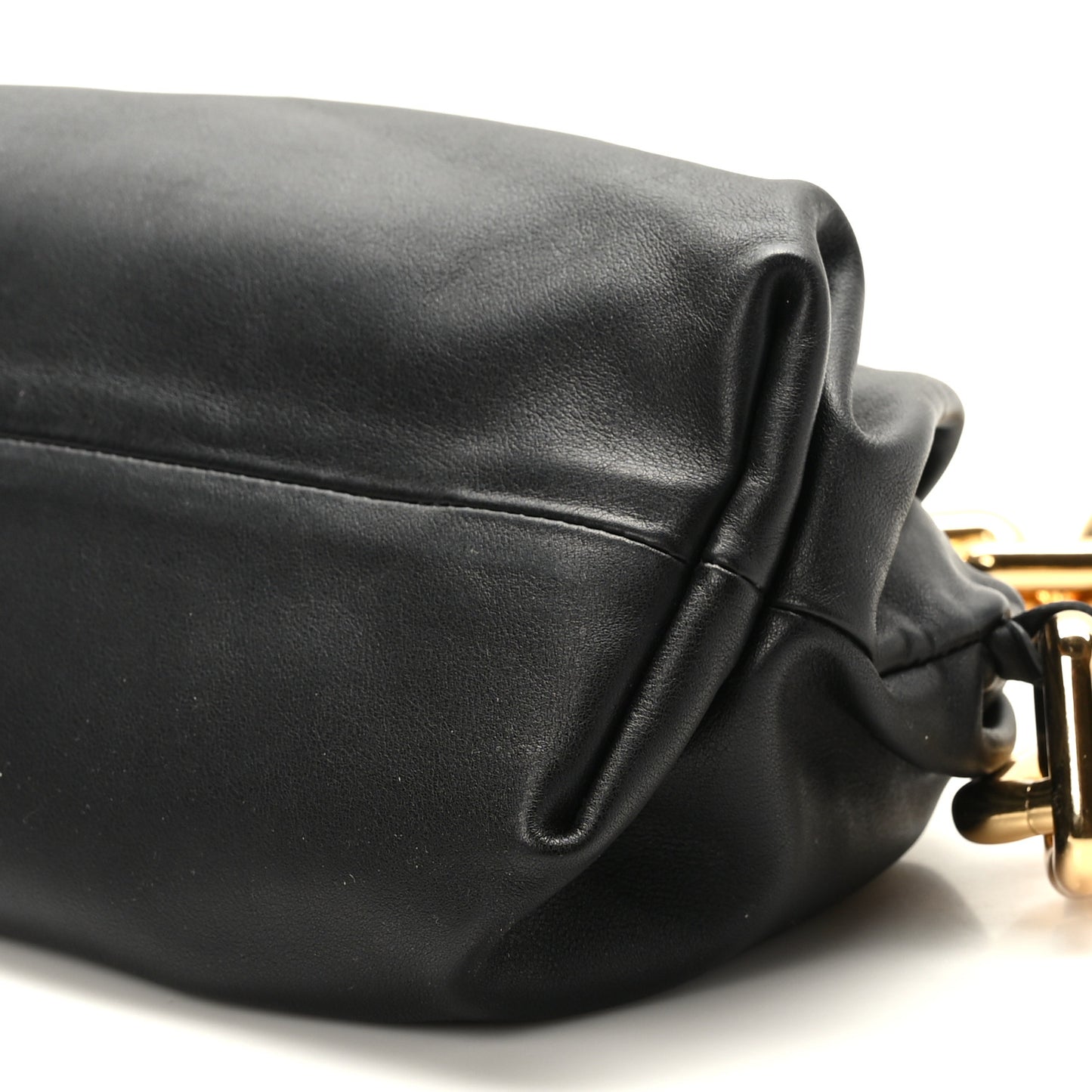 Calfskin The Pouch Chain Black