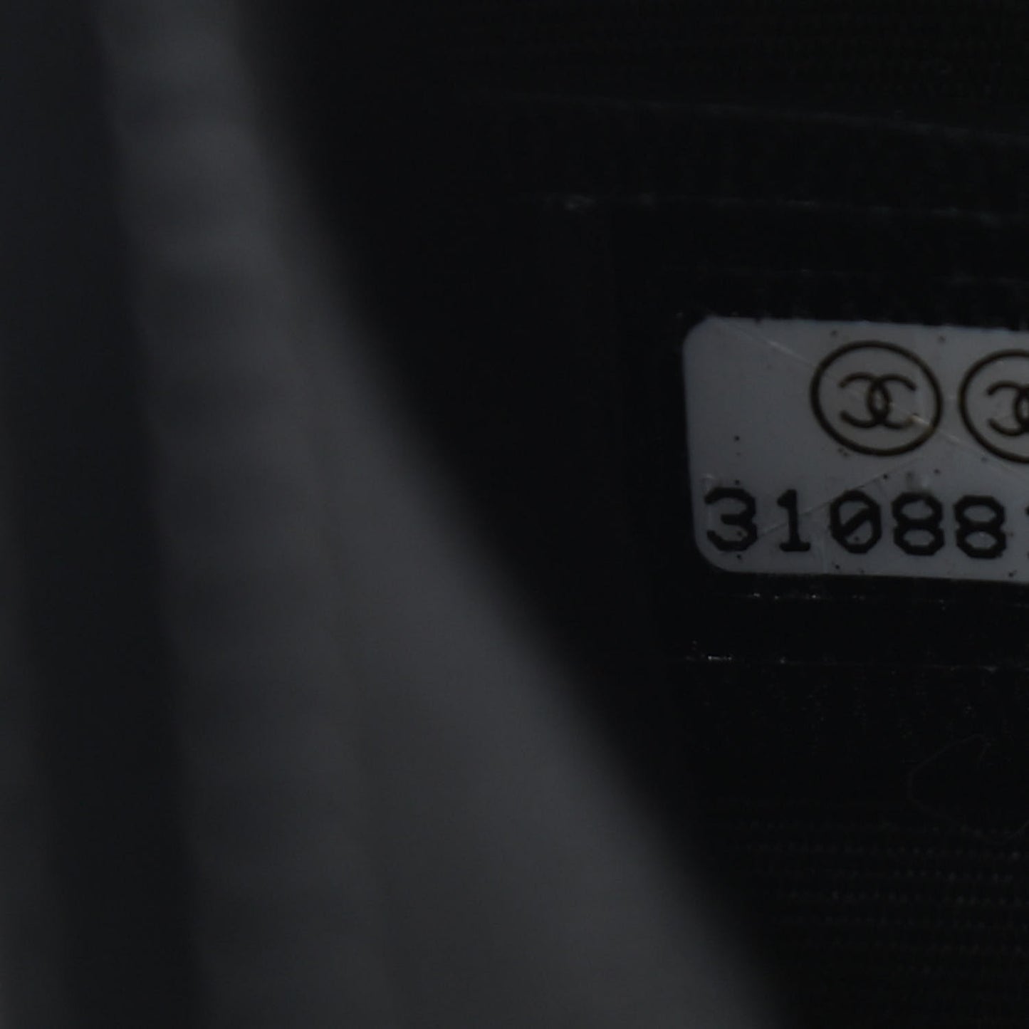 Caviar Quilted Medium Boy Flap Black