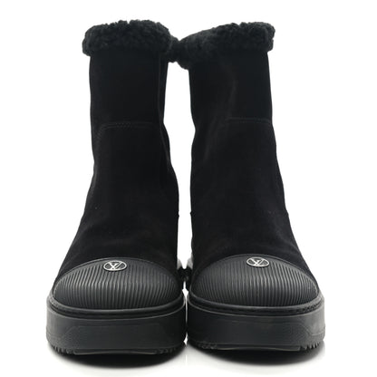 Louis Vuitton Suede Calfskin Monogram Breezy Flat Ankle Boots 38.5 Black 2 of 8