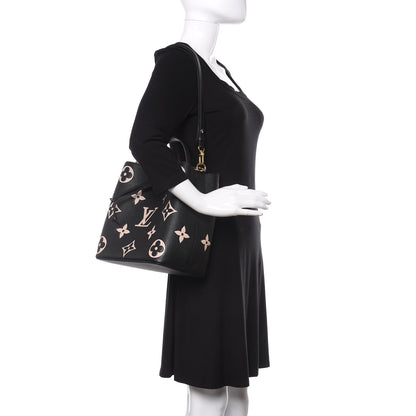 Louis Vuitton Empreinte Monogram Giant Neonoe MM Black Beige 2 of 9